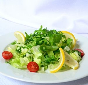 Barszcz czerwony z uszkami